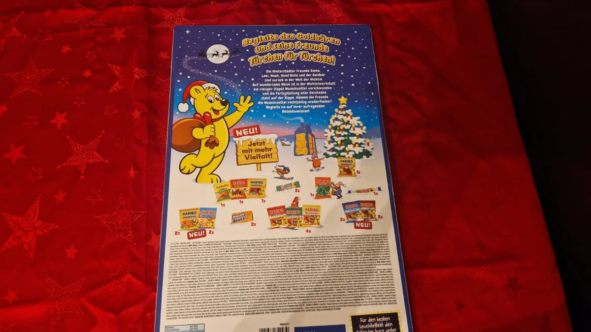 Rückseite des HARIBO Adventskalenders mit Produktübersicht und Weihnachtsgeschichte