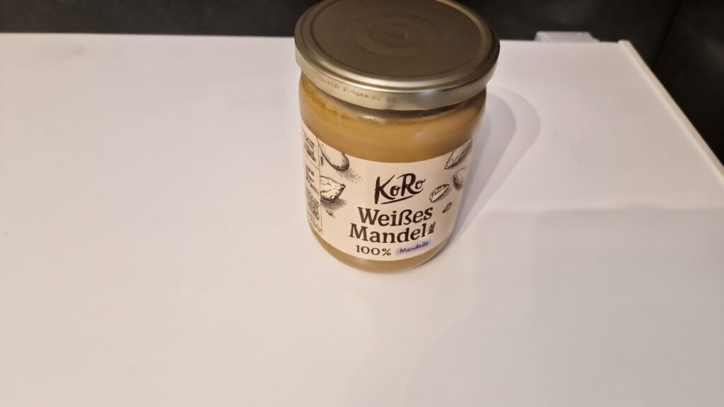 Weißes Mandelmus von KoRo